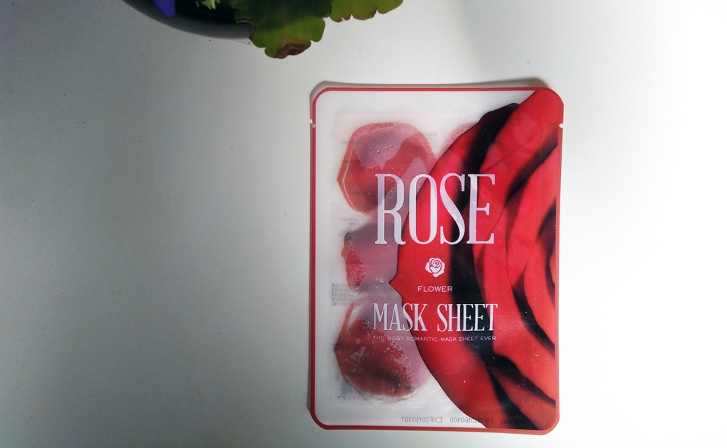 Kocostar rose petal face mask
