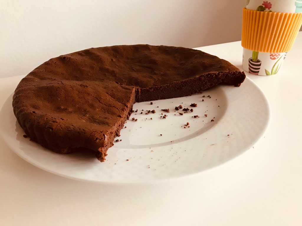 In cucina: torta tenerina al caffè e cioccolato fondente